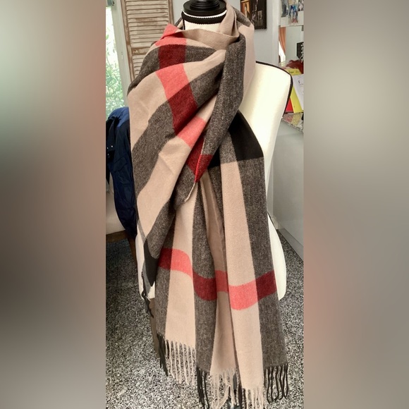 Blanket Scarf Plaid 70” X 26” - Picture 7 of 7